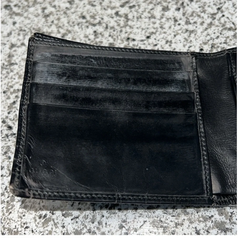 Gucci Wallet Purse Bifold Black  💯 % Authentic